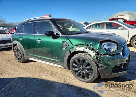 2017 Mini Cooper Countryman All4 z USA, uszkodzony, nr VIN WMZYV5C33H3E02647